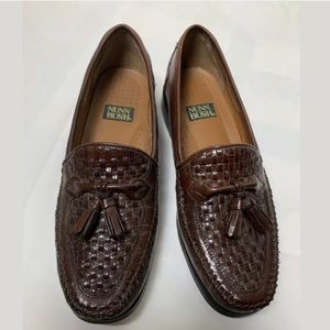 Nunn Bush Men’s Leather Woven Tassel Loafers. 11M